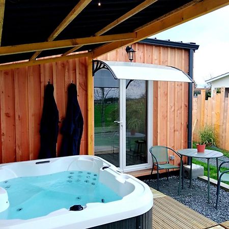 Chalet Cosy Avec Option Jacuzzi Saint-Genes-de-Fronsac 외부 사진